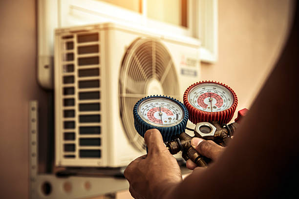 Professional Ductwork Repair technician working in Duncan Falls, OH
